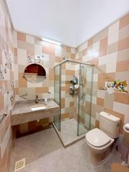 Mayflower Gardens (D20), Terrace #568077181